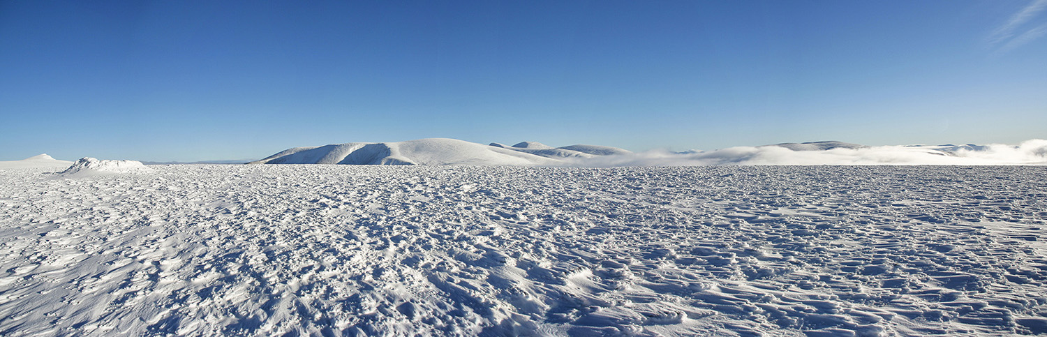 Panoramic view toward Sgor Gaoithe, Braeriach and the Cairngorm massif
